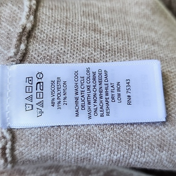 Tahari EUC Large Houndstooth Mock Neck Sweater Tan White Long Sleeve - Picture 4 of 10